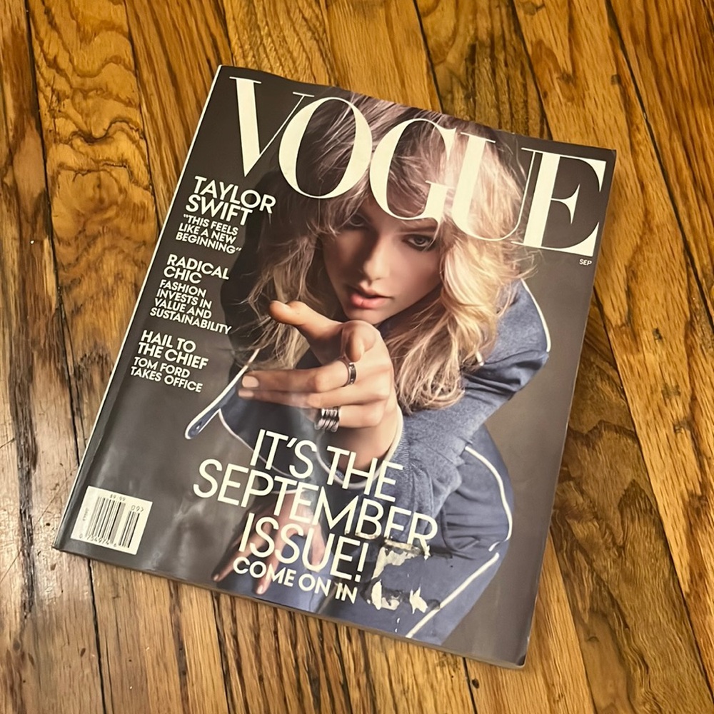 TAYLOR SWIFT ERAS TOUR VOGUE COVER ORIGINAL 2019 SEPTEMBER ISSUE MAGAZINE